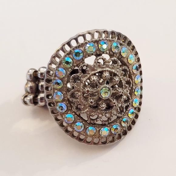 Statement Ring - Picture 2 of 12